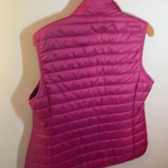 Brooks Brother Puffer Vest Medium Pink Women’s - Picture 3 of 3